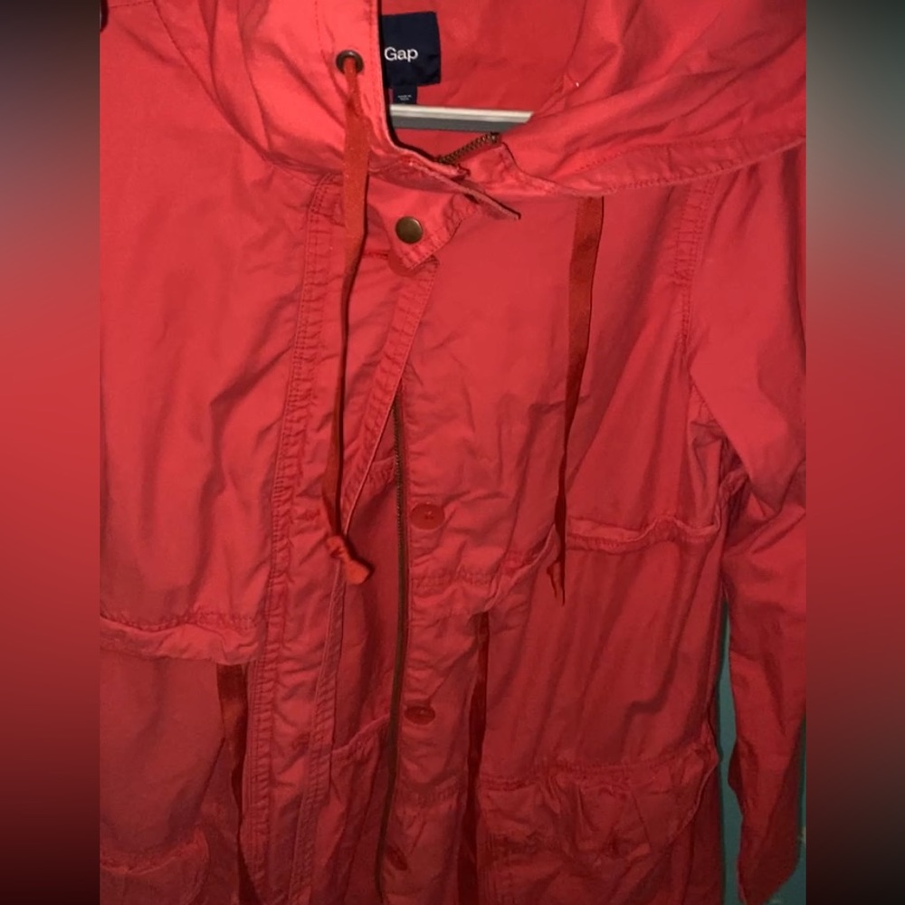 Peach gap rain coat